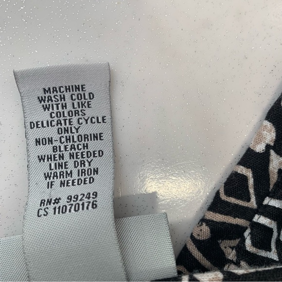 Catherines Blouse Top Woman 4X  Linen Cotton Button Up Black Abstract Print - Picture 7 of 9